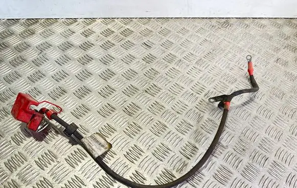 Positive cable (battery)