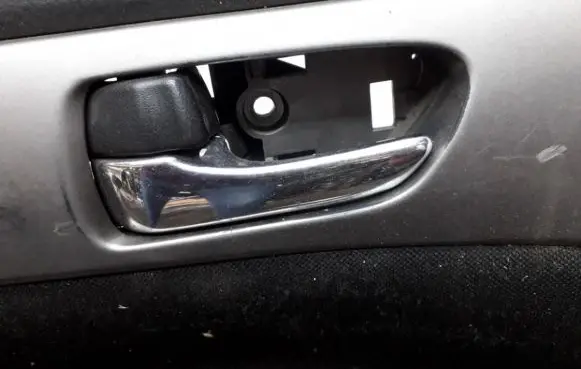 Toyota Avensis Verso Front door interior handle