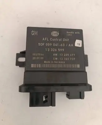 Opel Insignia A Light module LCM 13285677 13326599 5DF00904163