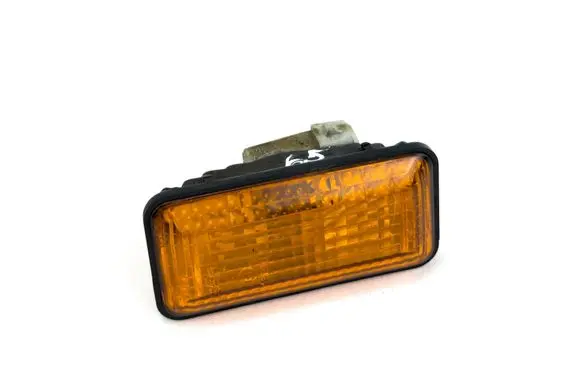 Volkswagen PASSAT B3 Front fender indicator light 1H0949117A
