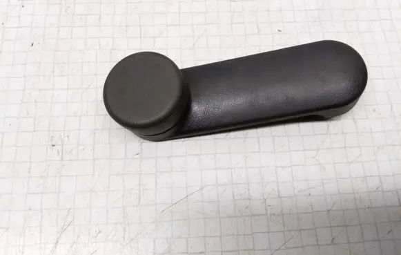 Opel Corsa C Front door window winding handle 90224834 90459502