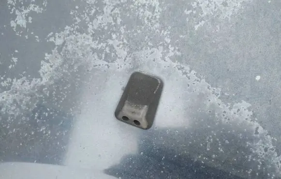 Volkswagen Sharan Windshield washer spray nozzle 