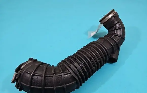 Intercooler hose/pipe