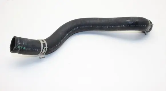 Toyota Yaris XP210 Engine coolant pipe/hose 1657118050