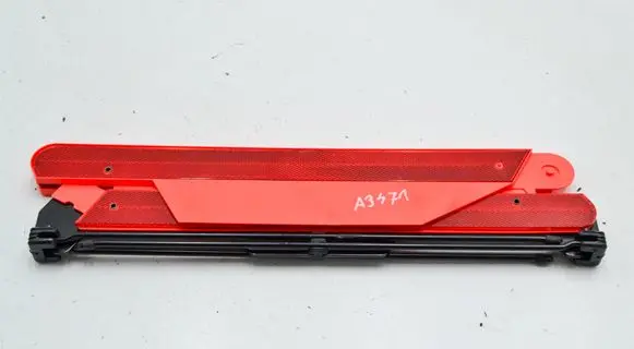 Volkswagen PASSAT B7 Emergency warning sign 3C5860251