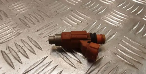 Mitsubishi Carisma Fuel injector CDH210