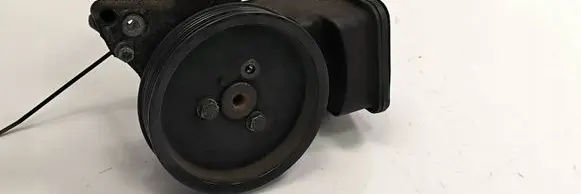 BMW 3 E46 Power steering pump 6756575