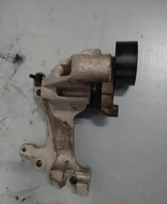 Nissan Micra K14 Generator/alternator bracket 117104384R