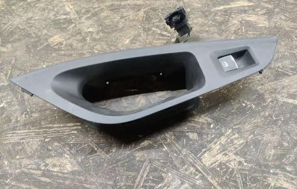 Seat Leon (5F) Rear door handle trim 5F4867227A