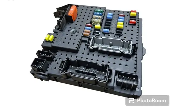 Volvo S60 Fuse module 30728512
