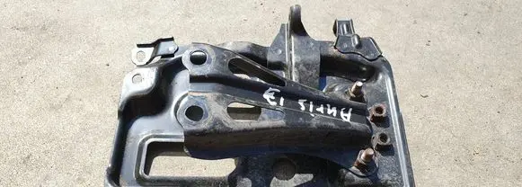Toyota Auris E180 Battery tray 