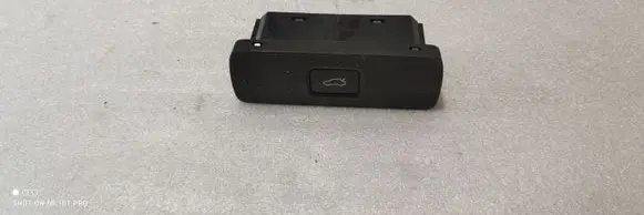 Volvo S60 Tailgate/boot open switch button 32350330