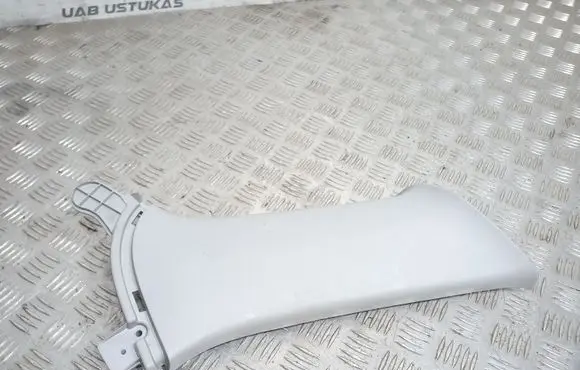Mazda CX-7 (D)pillar trim (top) EG2168261