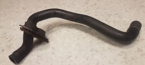 Audi A4 S4 B5 8D Engine coolant pipe/hose