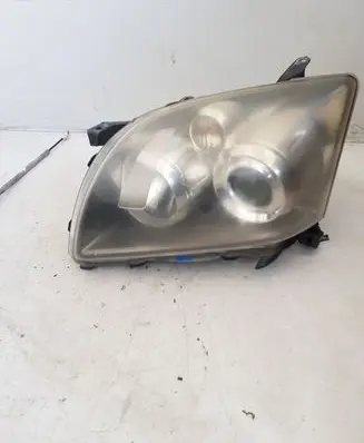 Toyota Avensis T250 Headlight/headlamp