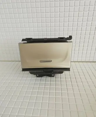 Jeep Grand Cherokee Glove box X900062050DL 5026751
