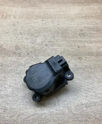 Ford C-MAX I Air flap motor/actuator 3M5H19E616AA EAD251