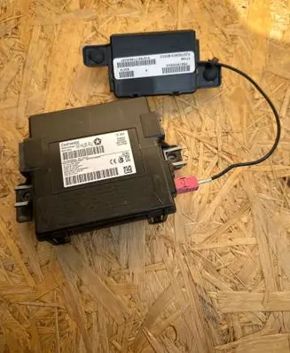 Chrysler Pacifica Keyless (KESSY) go control unit/module P68366862aa