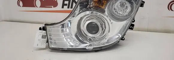 Mercedes-Benz Sprinter W906 Headlight/headlamp A9608200639 20062018 10017173