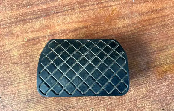 Audi A4 S4 B7 8E 8H Brake pedal 8D1723173B