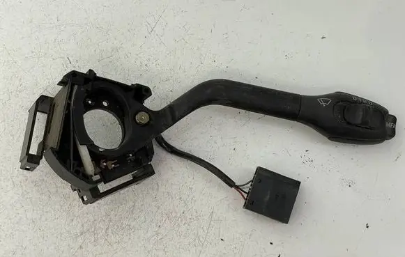 Volkswagen Golf III Wiper control stalk 1H6953503AE 400749