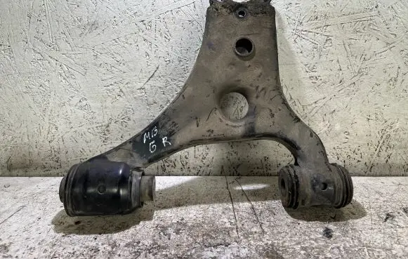 Mercedes-Benz B W245 Front lower control arm/wishbone