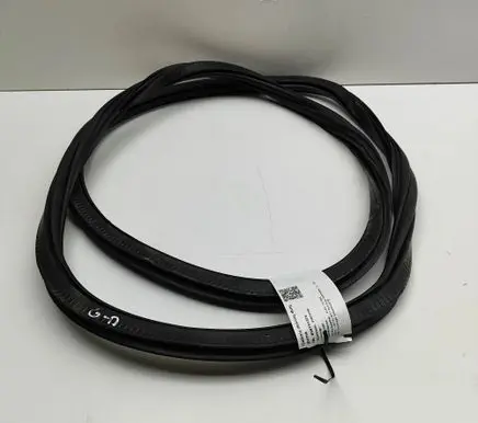 Audi Q3 8U Rubber seal rear door 8U08313721