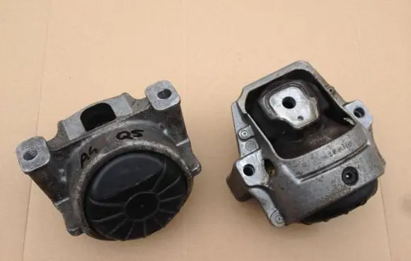 Audi A4 S4 B8 8K Engine mount bracket 8R0199381