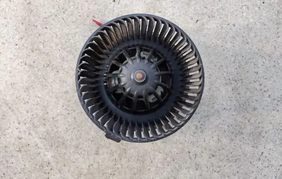 Renault Clio III Heater fan/blower 