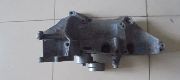 Renault Laguna II Generator/alternator bracket 8200183234