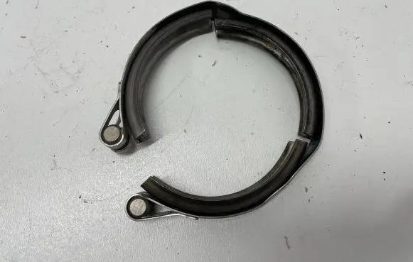 Audi Q3 F3 Muffler pipe connector clamp 04L131455A