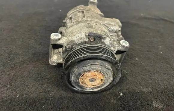 Audi A4 S4 B8 8K Air conditioning (A/C) compressor (pump) 8K0260805E