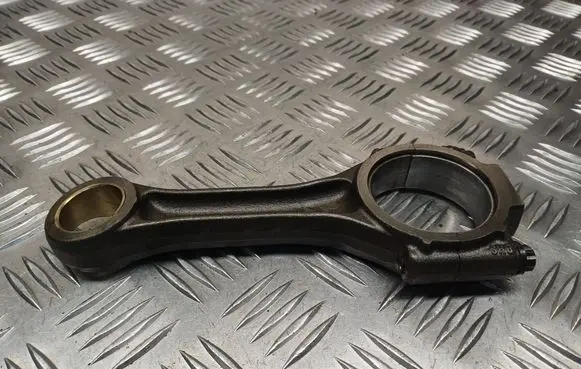 Volkswagen PASSAT B6 Connecting rod/conrod 