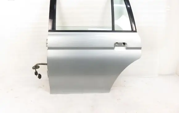 Mitsubishi Pajero Rear door 