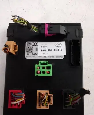 Audi A4 S4 B8 8K Comfort/convenience module 8K0907063B