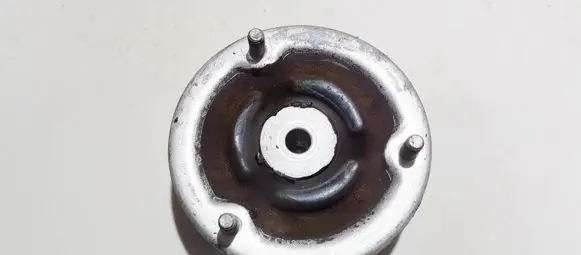 Coil spring mount