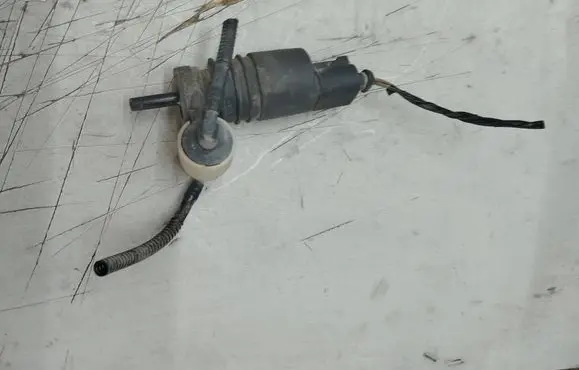 Audi A6 S6 C6 4F Windscreen/windshield washer pump 1J0973722