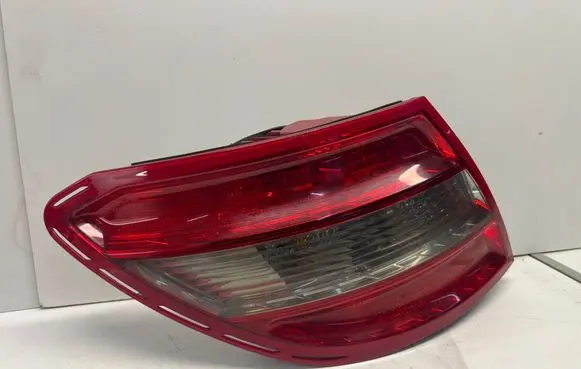 Mercedes-Benz C W204 Rear/tail lights 2048202964