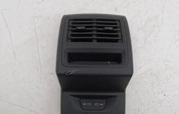 Volkswagen Golf VIII Rear air vent grill 5H0864298A