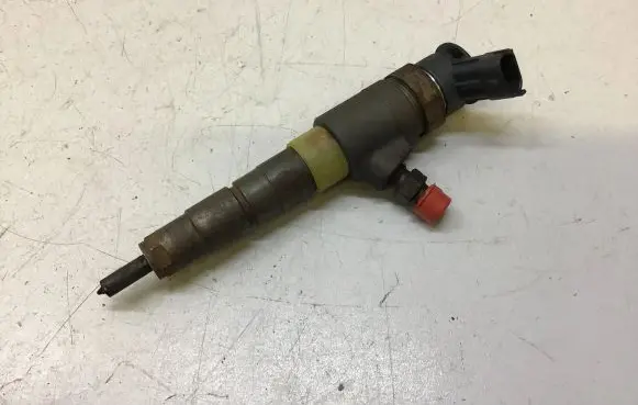 Citroen DS3 Fuel injector 0445110340 870692