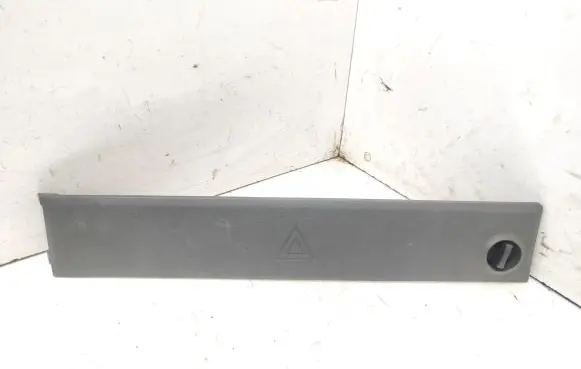 Peugeot 508 RXH Hazard Warning Triangle Mounting Bracket 9673181077 93255A0