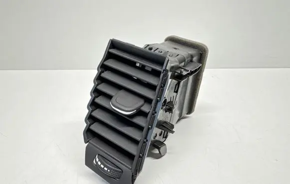 Opel Astra K Dash center air vent grill 39079605 39079557
