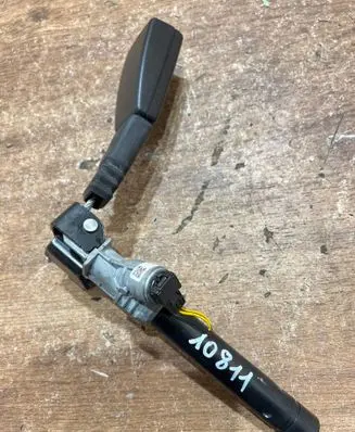 BMW 3 E90 E91 Rear seatbelt buckle 6983007