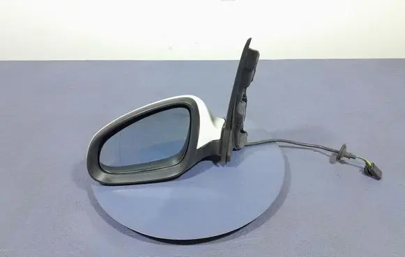 Opel Astra J Front door electric wing mirror