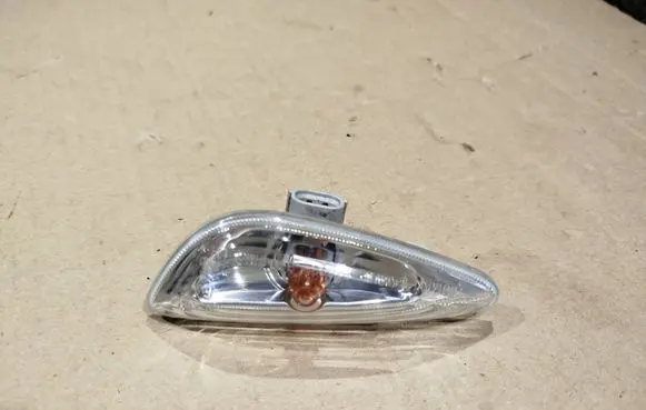 Hyundai i10 Front fender indicator light 92303B90