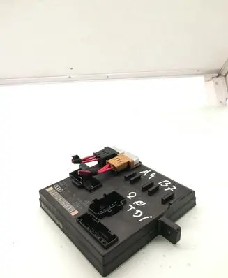 Audi A4 S4 B7 8E 8H Comfort/convenience module 8E0907279L