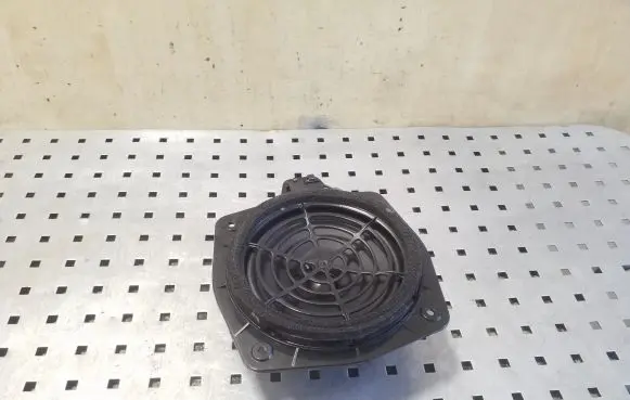 Audi TT TTS Mk2 Rear door speaker 8H0035411B