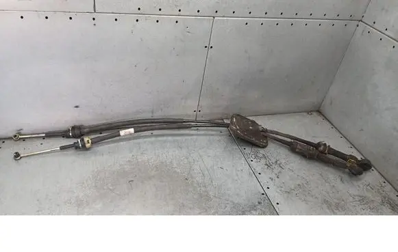 Citroen Xsara Picasso Gear shift cable linkage