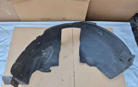 Volkswagen Multivan T5 Front wheel arch liner splash guards 7E0809961