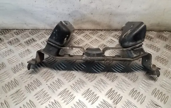Jeep Grand Cherokee (WK) Gearbox mounting bracket